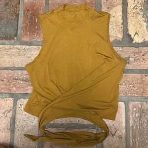 Lululemon mock neck crop tank